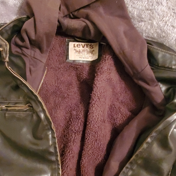 Mens XL Levi's faux leather jacket - Picture 2 of 2